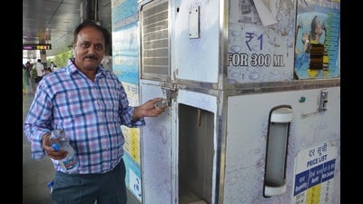 Since their installation on June 26, 2016, the water vending machines at the Chandigarh railway station remained riddled with problems and were eventually locked. (Sant Arora/HT) Since their installation on June 26, 2016, the water vending machines at the Chandigarh railway station remained riddled with problems and were eventually locked. (Sant Arora/HT)