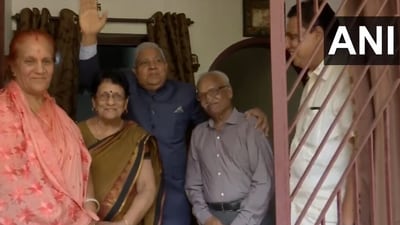 The Vice President, along with his wife Sudesh Dhankhar, met his school teacher Ratna Nair who was overjoyed to see her pupil after so many years. (ANI) The Vice President, along with his wife Sudesh Dhankhar, met his school teacher Ratna Nair who was overjoyed to see her pupil after so many years. (ANI)