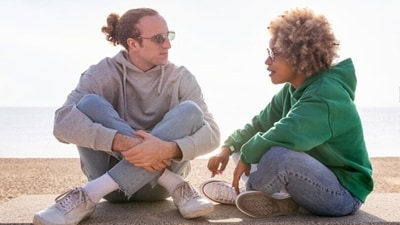 Choose the right time and place: Find a suitable setting where both you and the other person can have a calm and uninterrupted conversation. Make sure you have enough time to discuss your feelings and establish boundaries without rushing. (Unsplash) Choose the right time and place: Find a suitable setting where both you and the other person can have a calm and uninterrupted conversation. Make sure you have enough time to discuss your feelings and establish boundaries without rushing. (Unsplash)