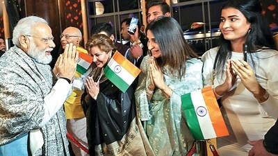 Members of the Indian diaspora also welcomed PM Modi as they chanted slogans of "Bharat Mata Ki Jai" and "Vande Mataram". (ANI) Members of the Indian diaspora also welcomed PM Modi as they chanted slogans of "Bharat Mata Ki Jai" and "Vande Mataram". (ANI)