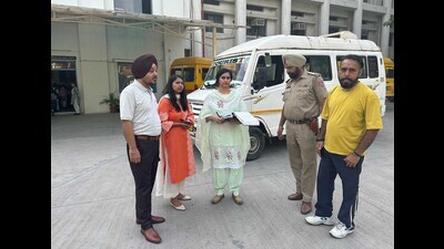 RTA secretary Poonam Preet Kaur during a surprise check of school buses in Ludhiana on Tuesday. (HT Photo) RTA secretary Poonam Preet Kaur during a surprise check of school buses in Ludhiana on Tuesday. (HT Photo)
