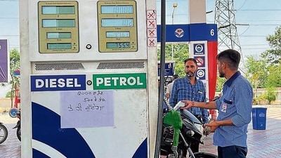 Check out petrol-diesel prices today. (File) Check out petrol-diesel prices today. (File)