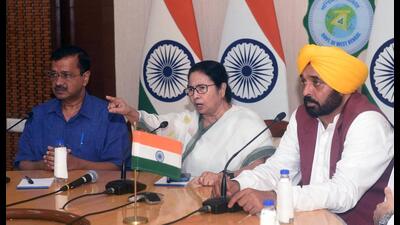 West Bengal CM Mamata Banerjee, Delhi CM Arvind Kejriwal and Punjab CM Bhagwant Mann on Tuesday. (ANI) West Bengal CM Mamata Banerjee, Delhi CM Arvind Kejriwal and Punjab CM Bhagwant Mann on Tuesday. (ANI)