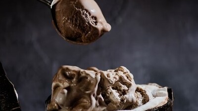 Make a mindful choice and go for low fat milk, dates, unsweetened cocoa powder to enjoy a guilt-free ice cream experience. (Unsplash) Make a mindful choice and go for low fat milk, dates, unsweetened cocoa powder to enjoy a guilt-free ice cream experience. (Unsplash)