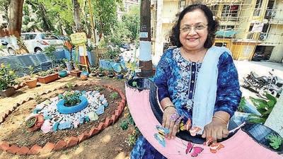 Sixty-year-old retired zoology professor Poonam Kurve Kurve, who taught at B N Bandodkar College of Science, Thane, said that three types of butterflies have visited the garden, more varieties are expected to arrive between the months of June and October. (PRAFUL GANGURDE / HT PHOTO) Sixty-year-old retired zoology professor Poonam Kurve Kurve, who taught at B N Bandodkar College of Science, Thane, said that three types of butterflies have visited the garden, more varieties are expected to arrive between the months of June and October. (PRAFUL GANGURDE / HT PHOTO)