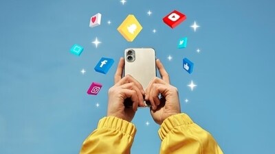 Health experts in an interview with HT Digital talk about harmful effects of social media and also suggest ideal screen time for teenagers. (Freepik) Health experts in an interview with HT Digital talk about harmful effects of social media and also suggest ideal screen time for teenagers. (Freepik)
