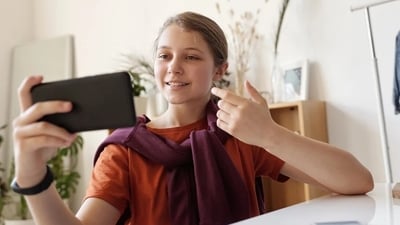 The advisory notes that teenagers who use social media for more than three hours a day face double the risk of experiencing poor mental health outcomes including symptoms of depression and anxiety. (Pexels) The advisory notes that teenagers who use social media for more than three hours a day face double the risk of experiencing poor mental health outcomes including symptoms of depression and anxiety. (Pexels)