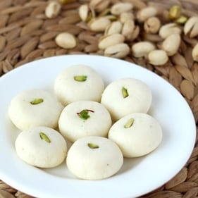 Sondesh, a classic Bengali sweet, is a must-have delicacy during the festive season of Jamai Sasthi. (Pinterest) Sondesh, a classic Bengali sweet, is a must-have delicacy during the festive season of Jamai Sasthi. (Pinterest)