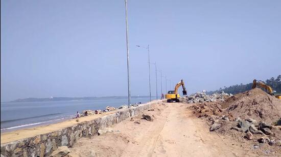 Mumbai, India - May 24, 2023: National Green Tribunal (NGT) asks Maharashtra Maritime Board (MMB) to show proof of Coastal Regulatory Zone (CRZ) nod for the construction of sea wall at Aksa Beach, at Malad (West), Mumbai, India, on Wednesday, May 24, 2023. (HT PHOTO) (Hindustan Times)