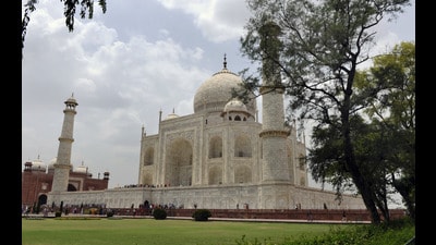 A view of the Taj Mahal in Agra. (Sonu Mehta/Hindustan Times) A view of the Taj Mahal in Agra. (Sonu Mehta/Hindustan Times)