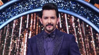 Aditya Narayan is a well known TV show host and a singer. Aditya Narayan is a well known TV show host and a singer.