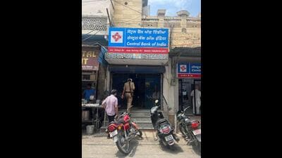 After CBF notices seeking relocation of the bank branches did not elicit response from neither the bank officials nor landlords. (HT Photo) After CBF notices seeking relocation of the bank branches did not elicit response from neither the bank officials nor landlords. (HT Photo)