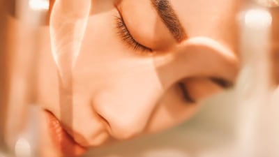 Obsessed with the trending Korean glass skincare? Here's how to get glass skin with different types of toners (Photo by Sunny Ng on Unsplash) Obsessed with the trending Korean glass skincare? Here's how to get glass skin with different types of toners (Photo by Sunny Ng on Unsplash)