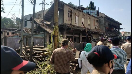 PMC on Thursday took possession of 63 properties in Bopodi, pending since 2018, by using police force. (HT)