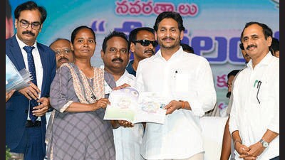 A total of 50,793 poor beneficiaries from Guntur and NTR districts will be alloted housing plots in Amaravati. (HT Photo) A total of 50,793 poor beneficiaries from Guntur and NTR districts will be alloted housing plots in Amaravati. (HT Photo)