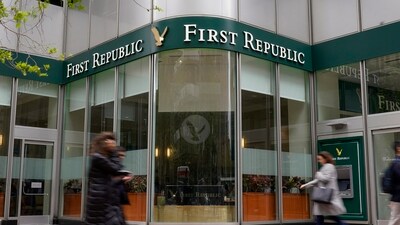 Former First Republic employees who weren’t offered jobs at JPMorgan “will receive pay and benefits covering 60 days and will be offered a package that includes an additional lump-sum payment and continuing benefits coverage,” the spokesperson said. (AP) Former First Republic employees who weren’t offered jobs at JPMorgan “will receive pay and benefits covering 60 days and will be offered a package that includes an additional lump-sum payment and continuing benefits coverage,” the spokesperson said. (AP)