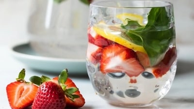 Berry Blast: Take ½ cup of strawberries (sliced), ½ cup of blueberries, ½ cup of raspberries, and a few sprigs of fresh basil. Combine the berries and basil in a pitcher of water. Allow it to infuse in the fridge for a few hours or overnight. (Pexels) Berry Blast: Take ½ cup of strawberries (sliced), ½ cup of blueberries, ½ cup of raspberries, and a few sprigs of fresh basil. Combine the berries and basil in a pitcher of water. Allow it to infuse in the fridge for a few hours or overnight. (Pexels)