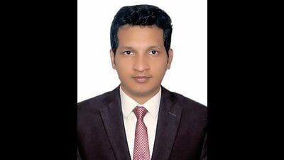 This was instructed by MC commissioner Sachin Gupta after he conducted a surprise check at the office on Friday. (HT Photo)