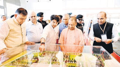 Union minister for civil aviation Jyotiraditya Scindia with Uttar Pradesh chief minister Yogi Adityanath at the terminal inauguration in the Chakeri area of Kanpur on Friday. (HT photo) Union minister for civil aviation Jyotiraditya Scindia with Uttar Pradesh chief minister Yogi Adityanath at the terminal inauguration in the Chakeri area of Kanpur on Friday. (HT photo)