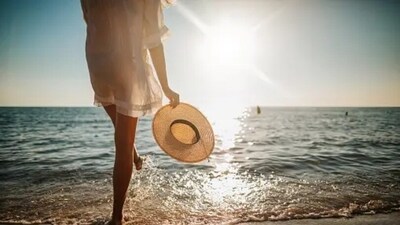 Light cotton and loosely fitted clothes help in keeping the risk of heat stroke at bay in summers. (Unsplash) Light cotton and loosely fitted clothes help in keeping the risk of heat stroke at bay in summers. (Unsplash)