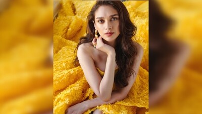 Aditi Rao Hydari is the personification of grace as she walks the red carpet looking like a dream. (Instagram/@aditiraohydari) Aditi Rao Hydari is the personification of grace as she walks the red carpet looking like a dream. (Instagram/@aditiraohydari)