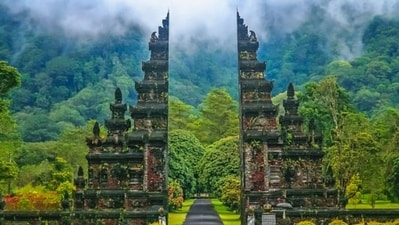The South Asian nation has noticed an upsurge in foreign tourists being deported for acting or making gestures that the authorities claim hurt the “religious sensibilities” of Balinese Hindus. (Unsplash) The South Asian nation has noticed an upsurge in foreign tourists being deported for acting or making gestures that the authorities claim hurt the “religious sensibilities” of Balinese Hindus. (Unsplash)