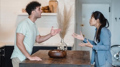 Unrealistic expectations can also lead to increased conflict within a relationship. When one person has certain expectations that are not being met, they may become argumentative and combative with their partner. (Pexels)