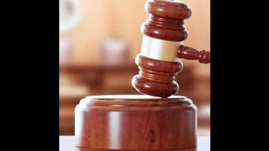 Justice Mohammad Akram Chowdhary, after hearing Anshul Garg’s counsel advocate Sakal Bhushan, stayed the FIR and asked Garg’s wife to file objections within four weeks (Getty Images/iStockphoto)