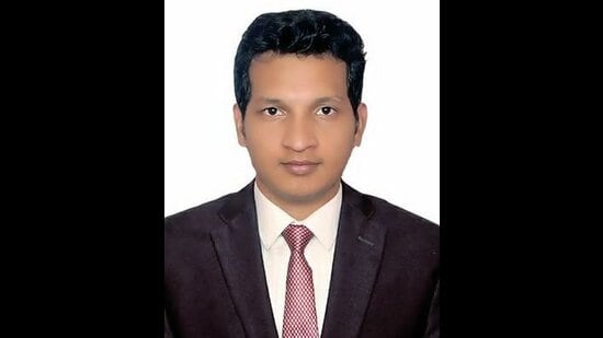 This was instructed by MC commissioner Sachin Gupta after he conducted a surprise check at the office on Friday. (HT Photo)