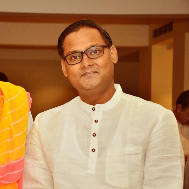 Author Satya Vyas (Satyavyas.com)