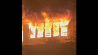 As per the fire brigade, one hose line of the building was in operation and more than 13 vehicles were sent to the spot. Four fire engines, four jumbo tankers and a turntable ladder were pressed into service. Firefighting operations to douse flame are underway. (HT PHOTO)