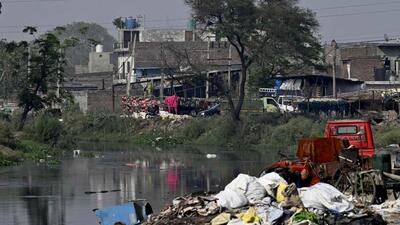 Ludhiana is home to about 95,000 micro, small and medium industrial units (SMEs) and approximately 250 large scale units. (Gurpreet Singh/HT) Ludhiana is home to about 95,000 micro, small and medium industrial units (SMEs) and approximately 250 large scale units. (Gurpreet Singh/HT)