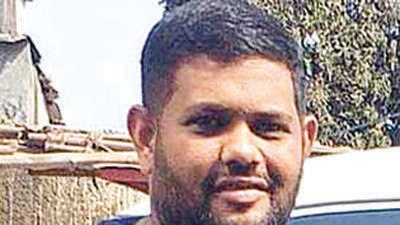 The assailants attacked Shabbir Shaikh with a knife multiple time. He suffered injuries all over the body and was found lying in a pool of blood, said police sources. (HT Photo) The assailants attacked Shabbir Shaikh with a knife multiple time. He suffered injuries all over the body and was found lying in a pool of blood, said police sources. (HT Photo)