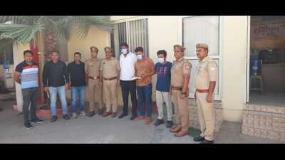 The three suspects in custody. (HT Photo) The three suspects in custody. (HT Photo)