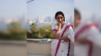 Sobhita Dhulipala enhanced her eyes with kohl and mascara. She completed her ethnic get up with a small black bindi. (Instagram/@sobhitad) Sobhita Dhulipala enhanced her eyes with kohl and mascara. She completed her ethnic get up with a small black bindi. (Instagram/@sobhitad)