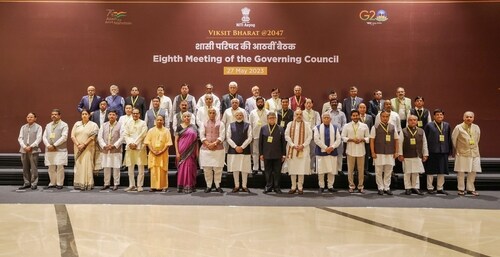 Prime Minister Narendra Modi in a group photo with ministers, chief ministers, Lt Governors and officials during the 8th Governing Council meeting of Niti Aayog. (PTI) Prime Minister Narendra Modi in a group photo with ministers, chief ministers, Lt Governors and officials during the 8th Governing Council meeting of Niti Aayog. (PTI)