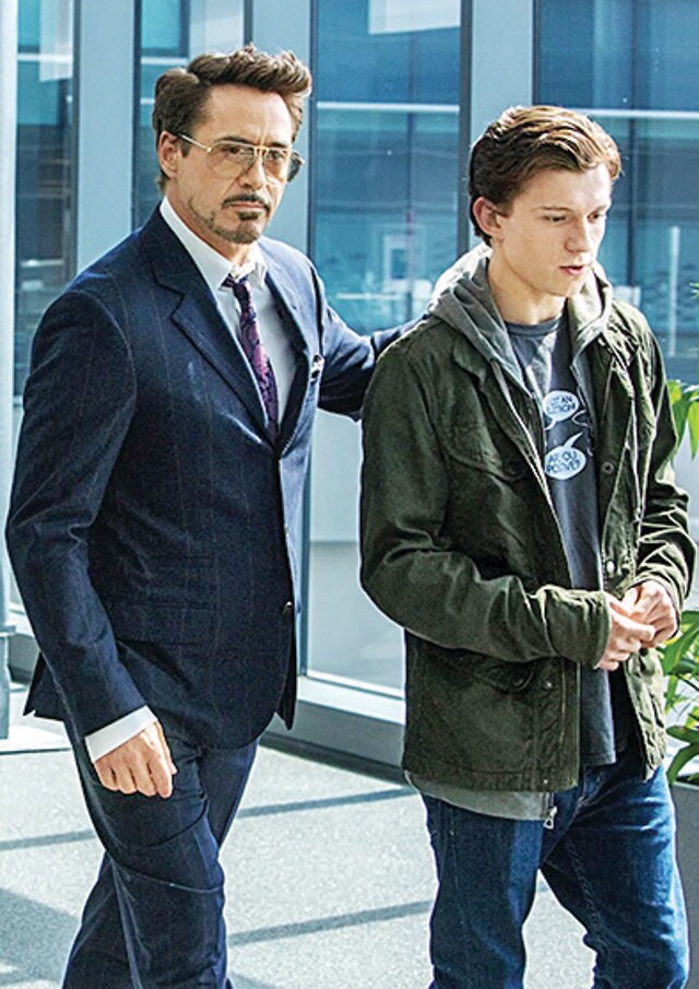 A still from Spider-Man: Homecoming (2017). A key criticism of the MCU Spider-Man is that turning him into the protege of billionaire Tony Stark undercuts a defining characteristic: his financial struggle.