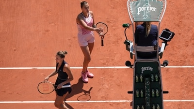 Aryna Sabalenka of Belarus, top, and Ukraine's Marta Kostyuk, left, refused to shake hands at the end of their first round match of the French Open (AP) Aryna Sabalenka of Belarus, top, and Ukraine's Marta Kostyuk, left, refused to shake hands at the end of their first round match of the French Open (AP)