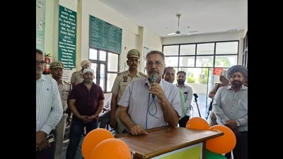 The minister was speaking to mediapersons after inaugurating a state-level pulse polio drive from a civil hospital on Sunday. (HT Photo) The minister was speaking to mediapersons after inaugurating a state-level pulse polio drive from a civil hospital on Sunday. (HT Photo)