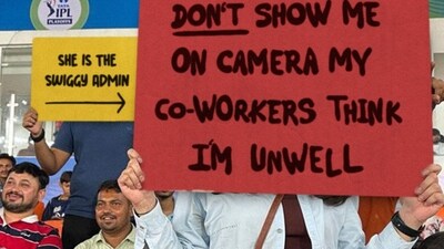 Woman’s placard during an IPL match goes viral on Twitter. (Twitter/@meme_ki_diwani) Woman’s placard during an IPL match goes viral on Twitter. (Twitter/@meme_ki_diwani)