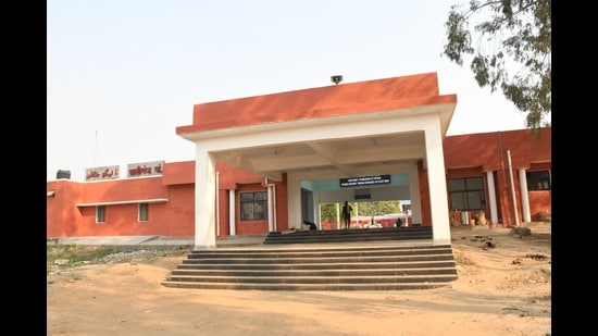 Daliganj station (HT PHOTO)
