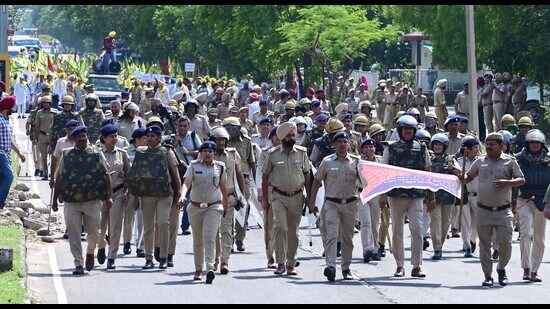 Heavy police deployment during the BKU women’s wing protest in Chandigarh on Sunday. (Keshav Singh/HT)