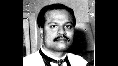 B-DLI 091244 - DECEMBER 9, 2002 - NEW DELHI : FILE PHOTO OF ANEES IBRAHIM YOUNGER BROTHER OF UNDERWORLD DON DAWOOD IBRAHIM WHO WAS ARRESTED IN DUBAI . PTI PHOTO B-DLI 091244 - DECEMBER 9, 2002 - NEW DELHI : FILE PHOTO OF ANEES IBRAHIM YOUNGER BROTHER OF UNDERWORLD DON DAWOOD IBRAHIM WHO WAS ARRESTED IN DUBAI . PTI PHOTO