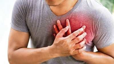 It's common to see people misdiagnose a heart attack as gastric trouble and delay reaching hospital. In heart attack, time is very important (Shutterstock) It's common to see people misdiagnose a heart attack as gastric trouble and delay reaching hospital. In heart attack, time is very important (Shutterstock)
