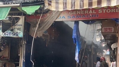 Fire in Delhi's Lajpat Nagar market area (HT Photo) Fire in Delhi's Lajpat Nagar market area (HT Photo)