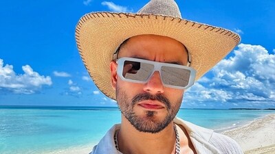 Kunal Kemmu marked his birthday by sharing this selfie with the blue ocean in the background and captioned it, “Happy Birthday to me. Now let's make 40th look good.” Many of his industry friends like Neha Dhupia, Varun Dhawan and Dia Mirza wished him in the comments section. Kunal Kemmu marked his birthday by sharing this selfie with the blue ocean in the background and captioned it, “Happy Birthday to me. Now let's make 40th look good.” Many of his industry friends like Neha Dhupia, Varun Dhawan and Dia Mirza wished him in the comments section. 