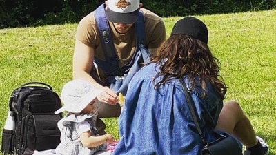 Priyanka Chopra on picnic with Nick Jonas and Malti in London. Priyanka Chopra on picnic with Nick Jonas and Malti in London.