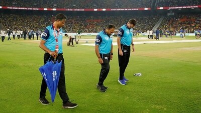 Rain played spoilsport on Sunday in Ahmedabad. Rain played spoilsport on Sunday in Ahmedabad.