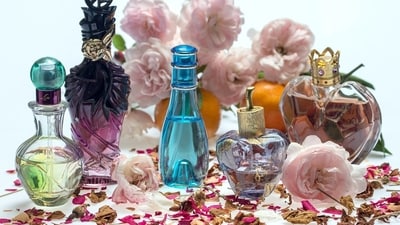Incorporate fragrance into your self-care routine: Tips for using Aromatherapy to boost mental health (Image by Andreas N from Pixabay) Incorporate fragrance into your self-care routine: Tips for using Aromatherapy to boost mental health (Image by Andreas N from Pixabay)
