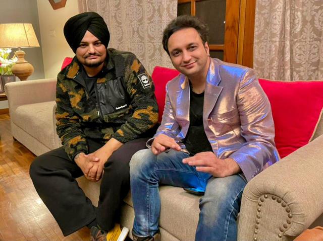 Sumit Sethi with Sidhu Moosewala Sumit Sethi with Sidhu Moosewala